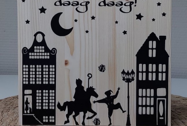 Houten bord met Sinterklaas opdruk 20 x 20 x 2 cm